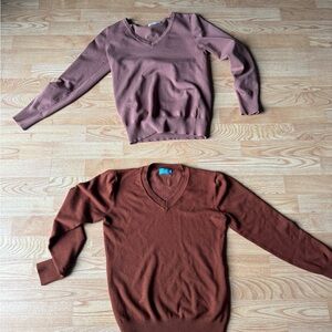 Basic V-Neck Sweater Set in Brown and Tan